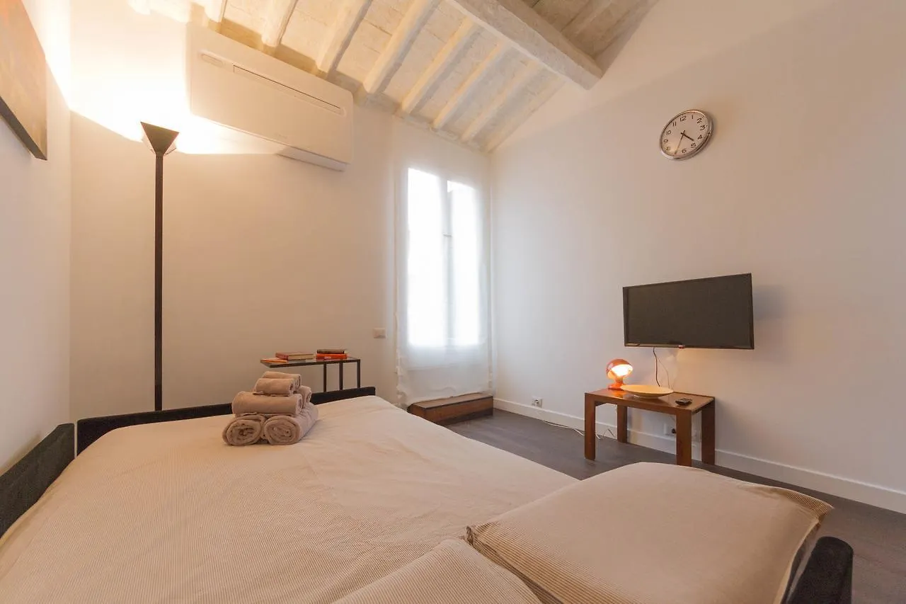 Borgo Pio Lägenhet Rom